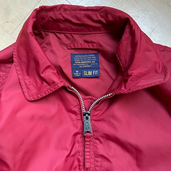 LIKE NEW ALPHA INDUSTRIES SLIM FIT RED JACKET SIZE MEDIUM - Picture 2 of 4